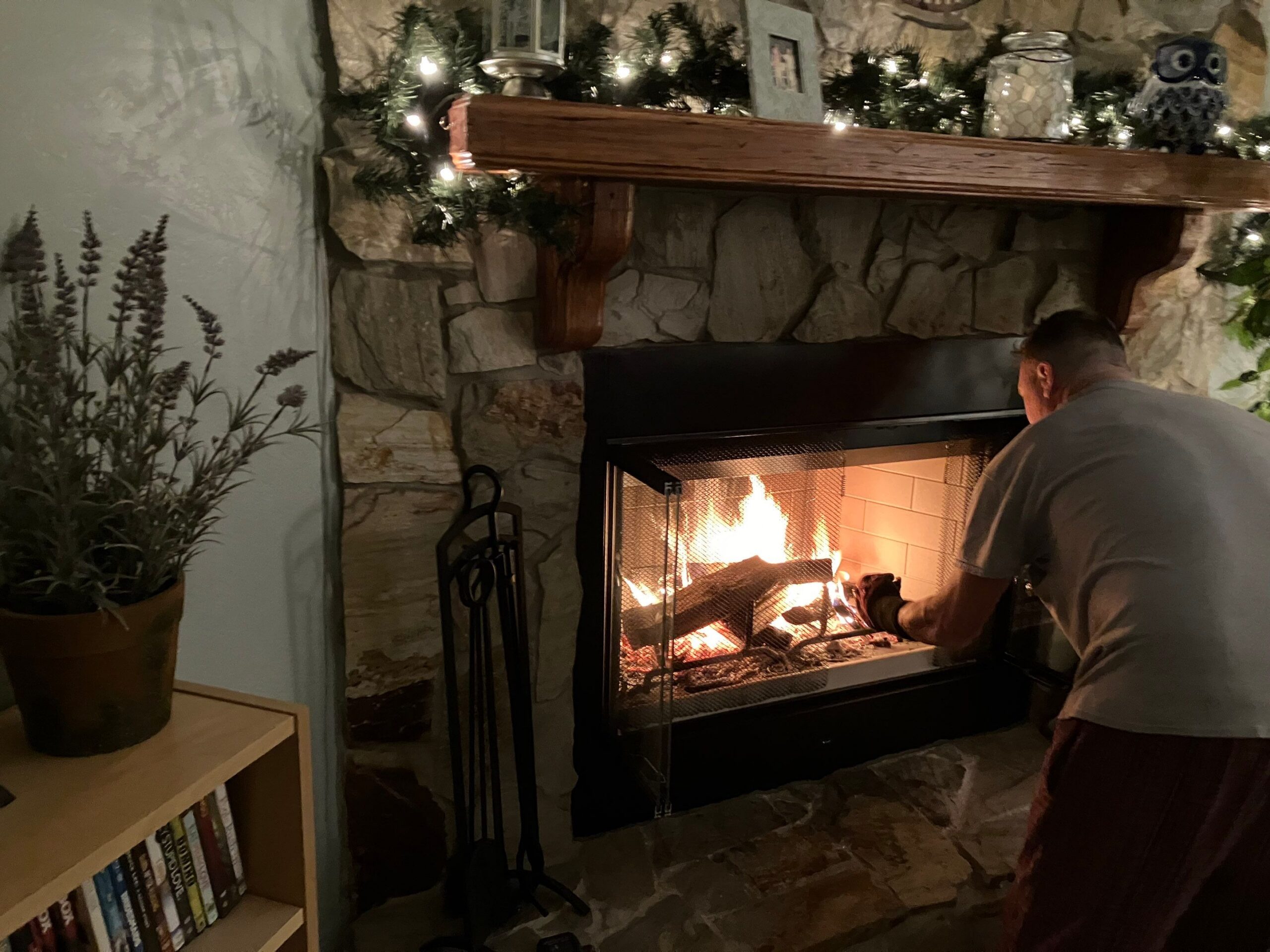 cracked masonry hearths in an Ocala FL living room fireplace